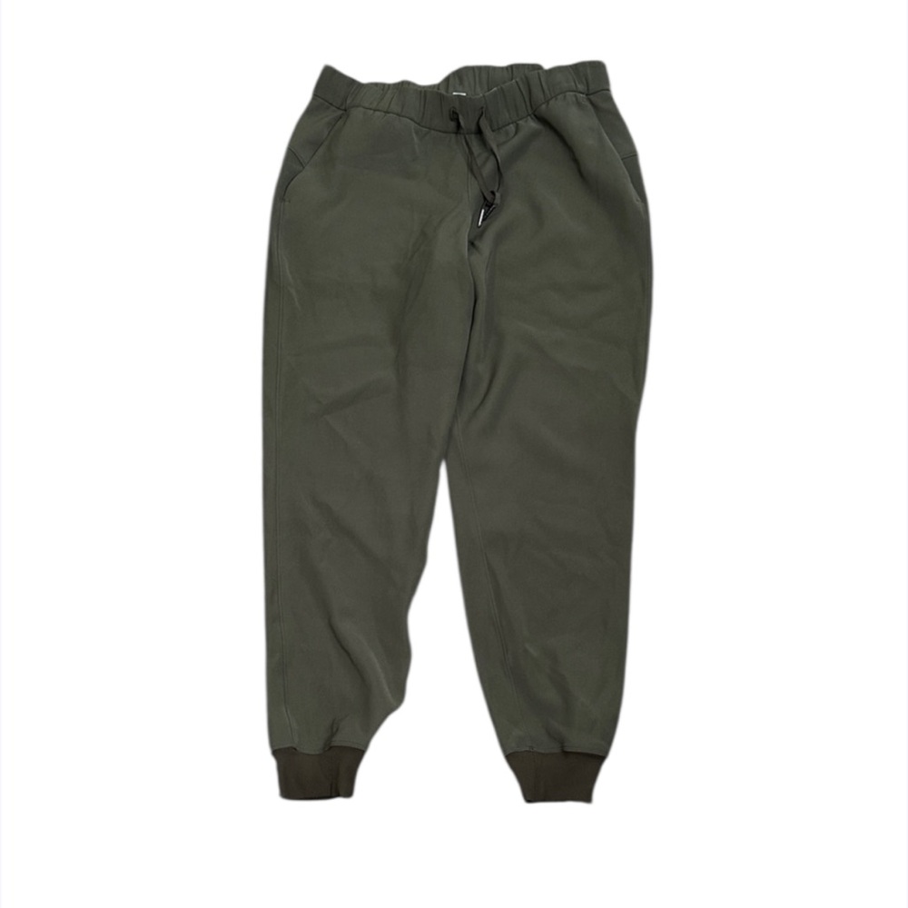 Lululemon Olive Green  on the fly Jogger Pants size 8